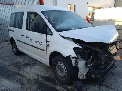 Verschrottungsfahrzeug VOLKSWAGEN CADDY FURGÓN/KOMBI  des Jahres 2017 angetrieben DFSD