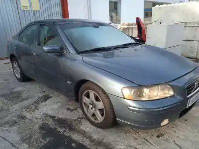 Verschrottungsfahrzeug VOLVO S60 I (384)  des Jahres 2005 angetrieben D5244T