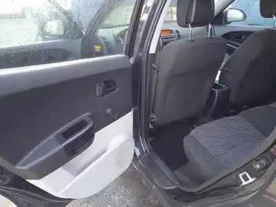 Veículo de Sucata kia cee'd fastback (ed) 1.6 crdi 90 do ano 2009 alimentado d4fb