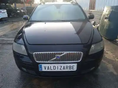 Sloopvoertuig volvo v50 (545) 2.0 d van het jaar 2005 aangedreven d4204t