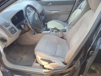 Sloopvoertuig volvo v50 (545) 2.0 d van het jaar 2005 aangedreven d4204t