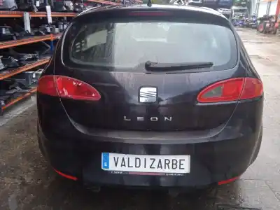 Veículo de Sucata toyota corolla (_e12_) 2.0 d-4d (cde120r_, cde120l_) do ano 2002 alimentado 1cd-ftv