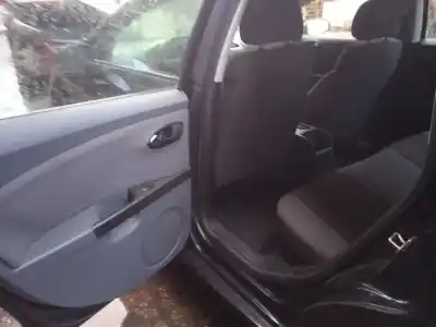 Veículo de Sucata toyota corolla (_e12_) 2.0 d-4d (cde120r_, cde120l_) do ano 2002 alimentado 1cd-ftv