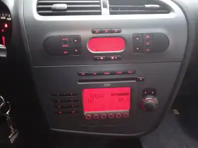 Veículo de Sucata toyota corolla (_e12_) 2.0 d-4d (cde120r_, cde120l_) do ano 2002 alimentado 1cd-ftv