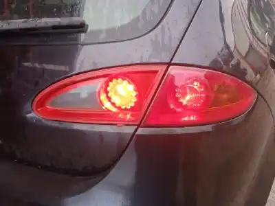 Veículo de Sucata toyota corolla (_e12_) 2.0 d-4d (cde120r_, cde120l_) do ano 2002 alimentado 1cd-ftv