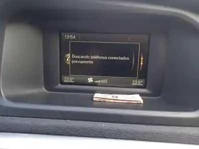 Veículo de Sucata volvo v40 fastback (525) d2 do ano 2013 alimentado d4162t