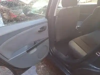 Veicolo di demolizione seat leon (1p1) 1.9 tdi dell'anno 2008 alimentato bls