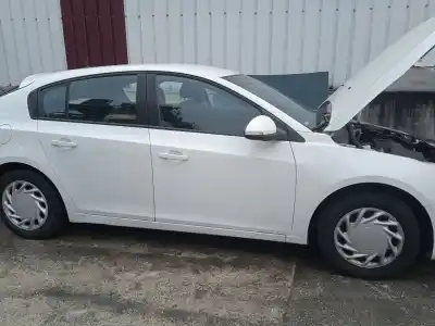 Sloopvoertuig chevrolet cruze fastback (j305) 1.6 van het jaar 2013 aangedreven lde