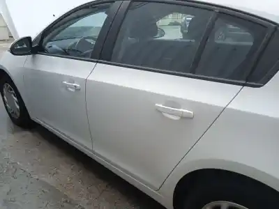 Sloopvoertuig chevrolet cruze fastback (j305) 1.6 van het jaar 2013 aangedreven lde