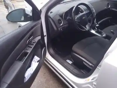 Sloopvoertuig chevrolet cruze fastback (j305) 1.6 van het jaar 2013 aangedreven lde