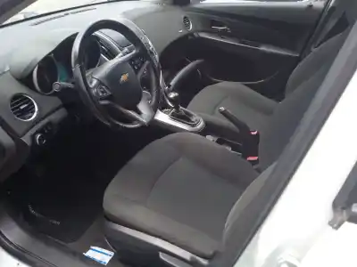 Sloopvoertuig chevrolet cruze fastback (j305) 1.6 van het jaar 2013 aangedreven lde