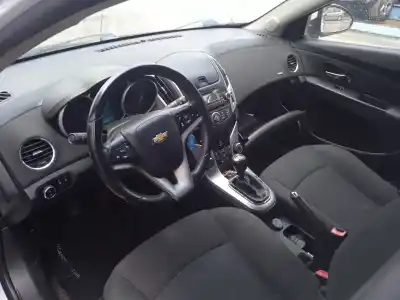 Sloopvoertuig chevrolet cruze fastback (j305) 1.6 van het jaar 2013 aangedreven lde