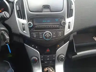 Sloopvoertuig chevrolet cruze fastback (j305) 1.6 van het jaar 2013 aangedreven lde