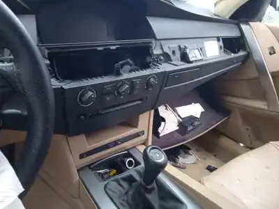 Veicolo di demolizione bmw 5 (e60) 530 d dell'anno 2006 alimentato 306d2