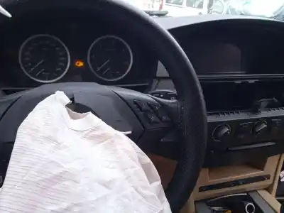 Veicolo di demolizione bmw 5 (e60) 530 d dell'anno 2006 alimentato 306d2