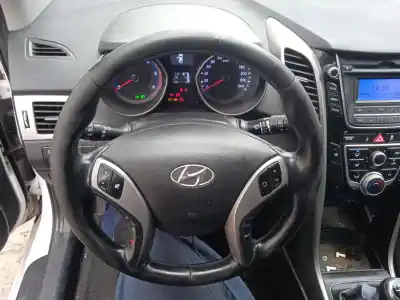 Veículo de Sucata hyundai i30 (gd) 1.4 crdi do ano 2015 alimentado d4fc