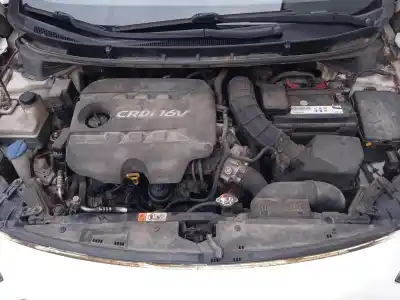 Veículo de Sucata hyundai i30 (gd) 1.4 crdi do ano 2015 alimentado d4fc