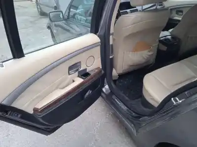 Scrapping Vehicle bmw 7 (e65, e66, e67) 740 d of the year 2004 powered 398d1