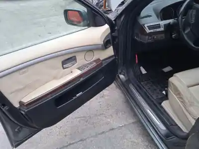 Scrapping Vehicle bmw 7 (e65, e66, e67) 740 d of the year 2004 powered 398d1