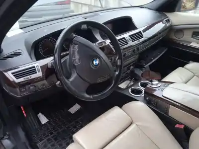 Scrapping Vehicle bmw 7 (e65, e66, e67) 740 d of the year 2004 powered 398d1