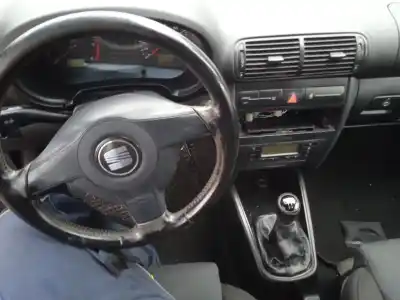 Scrapping Vehicle seat leon (1m1) 1.9 tdi of the year 2003 powered asv