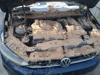 Sloopvoertuig volkswagen touran (5t1) 1.6 tdi van het jaar 2018 aangedreven dgda