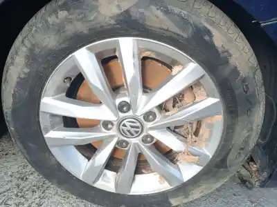 Sloopvoertuig volkswagen touran (5t1) 1.6 tdi van het jaar 2018 aangedreven dgda