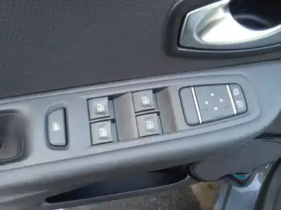 Veículo de Sucata renault clio iv (bh_) 0.9 tce 90 lpg do ano 2019 alimentado h4b410