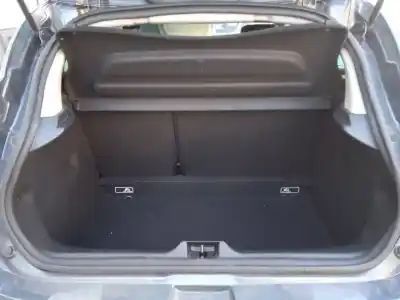 Veículo de Sucata renault clio iv (bh_) 0.9 tce 90 lpg do ano 2019 alimentado h4b410