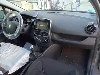 Veículo de Sucata renault clio iv (bh_) 0.9 tce 90 lpg do ano 2019 alimentado h4b410