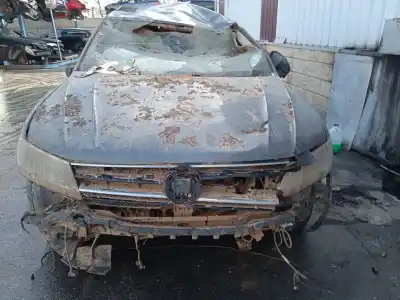 Veículo de Sucata volkswagen tiguan (ad1, ax1) 1.4 tsi do ano 2017 alimentado czca