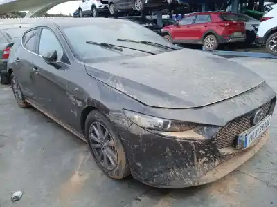 Scrapping Vehicle MAZDA 3 FASTBACK (BP) 2.0 SKYACTIV-G M HYBRID of the year 2020 powered PE