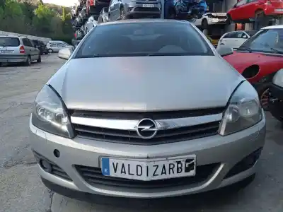 Scrapping Vehicle OPEL ASTRA H GTC (A04) 1.7 CDTI (L08) of the year 2006 powered Z17DTH