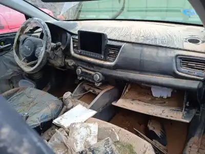 Veículo de Sucata kia stonic (yb) 1.0 t-gdi eco-dynamics+ do ano 2022 alimentado g3lf