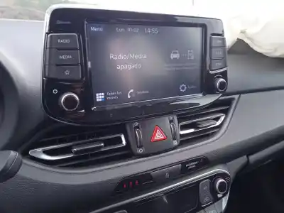 Veículo de Sucata hyundai i30 (pde, pd, pden) 1.5 do ano 2023 alimentado g4lg