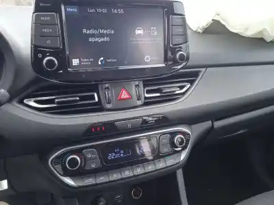 Veículo de Sucata hyundai i30 (pde, pd, pden) 1.5 do ano 2023 alimentado g4lg