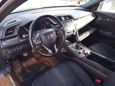 Здавання транспортного засобу honda civic x fastback (fc_, fk_) 1.0 vtec (fk6) року 2018 потужний p10a2