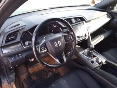 Здавання транспортного засобу honda civic x fastback (fc_, fk_) 1.0 vtec (fk6) року 2018 потужний p10a2