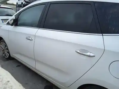 Sloopvoertuig kia carens iv 1.7 crdi van het jaar 2016 aangedreven d4fd