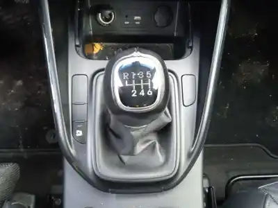 Sloopvoertuig kia carens iv 1.7 crdi van het jaar 2016 aangedreven d4fd