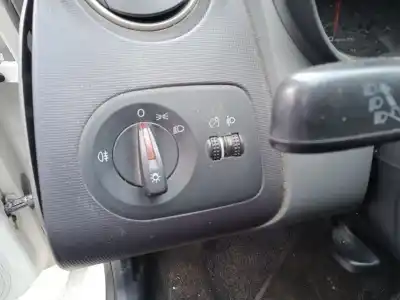 Veículo de Sucata seat ibiza iv sc (6j1, 6p5) 1.2 do ano 2010 alimentado cgpb