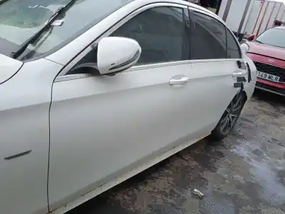 Veículo de Sucata mercedes-benz clase e (w213) e 200 (213.080) do ano 2020 alimentado 264920