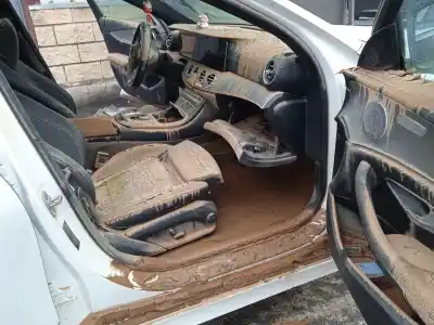 Veículo de Sucata mercedes-benz clase e (w213) e 200 (213.080) do ano 2020 alimentado 264920