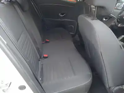 Здавання транспортного засобу renault megane iii fastback (bz0/1_, b3_) 1.2 tce (bz2b, bz11) року 2015 потужний h5f400