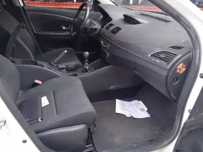 Здавання транспортного засобу renault megane iii fastback (bz0/1_, b3_) 1.2 tce (bz2b, bz11) року 2015 потужний h5f400