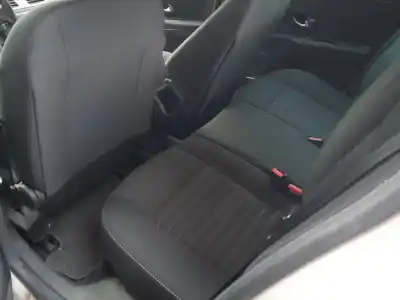 Здавання транспортного засобу renault megane iii fastback (bz0/1_, b3_) 1.2 tce (bz2b, bz11) року 2015 потужний h5f400
