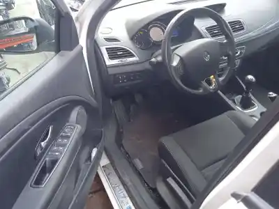 Здавання транспортного засобу renault megane iii fastback (bz0/1_, b3_) 1.2 tce (bz2b, bz11) року 2015 потужний h5f400