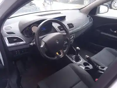 Здавання транспортного засобу renault megane iii fastback (bz0/1_, b3_) 1.2 tce (bz2b, bz11) року 2015 потужний h5f400