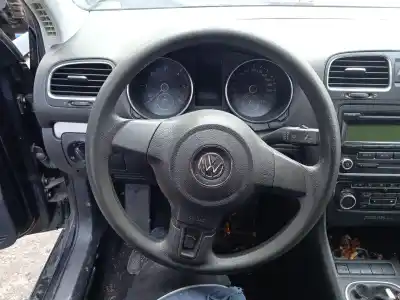 Veicolo di demolizione volkswagen golf vi (5k1) 2.0 tdi dell'anno 2008 alimentato cbdc