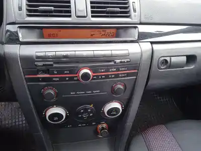 Scrapping Vehicle mazda 3 (bk) 1.6 (bk14) of the year 2005 powered z6